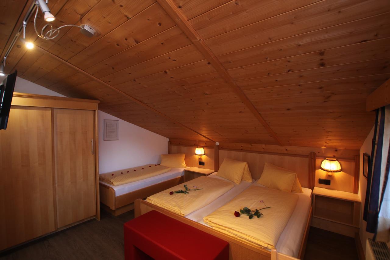 Gaestehaus Alpina Sankt Anton am Arlberg Exterior foto